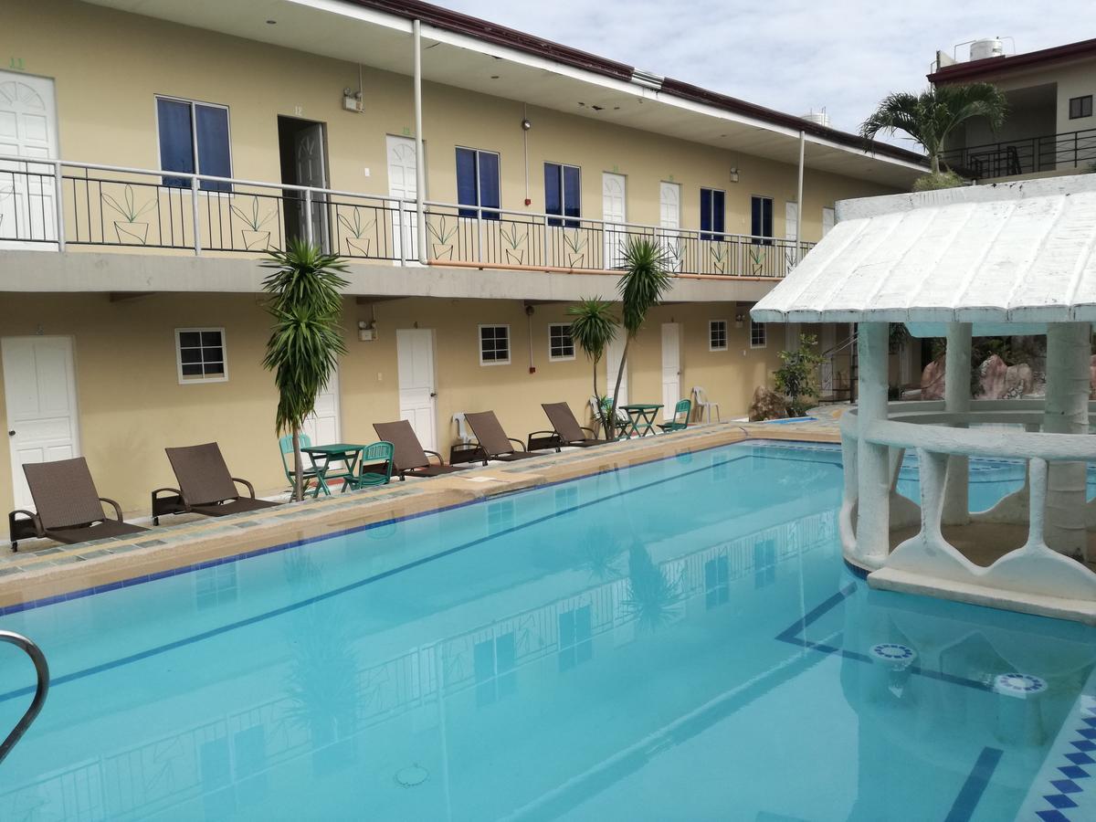Richdel Hotel Resort Мактан Екстер'єр фото
