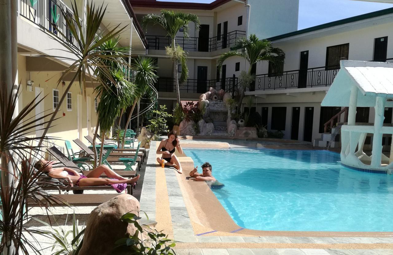 Richdel Hotel Resort Мактан Екстер'єр фото