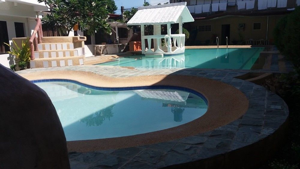 Richdel Hotel Resort Мактан Екстер'єр фото