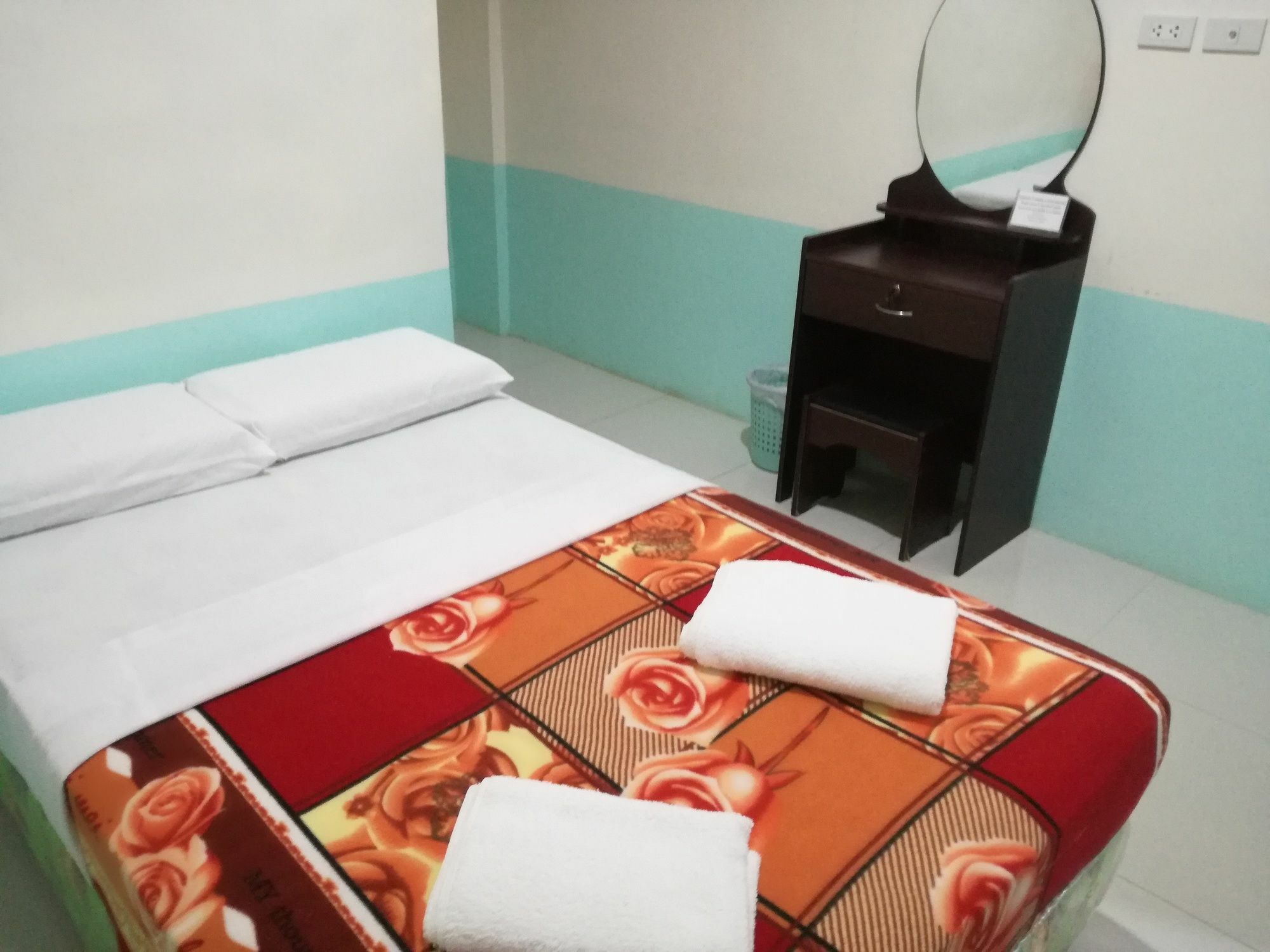 Richdel Hotel Resort Мактан Екстер'єр фото